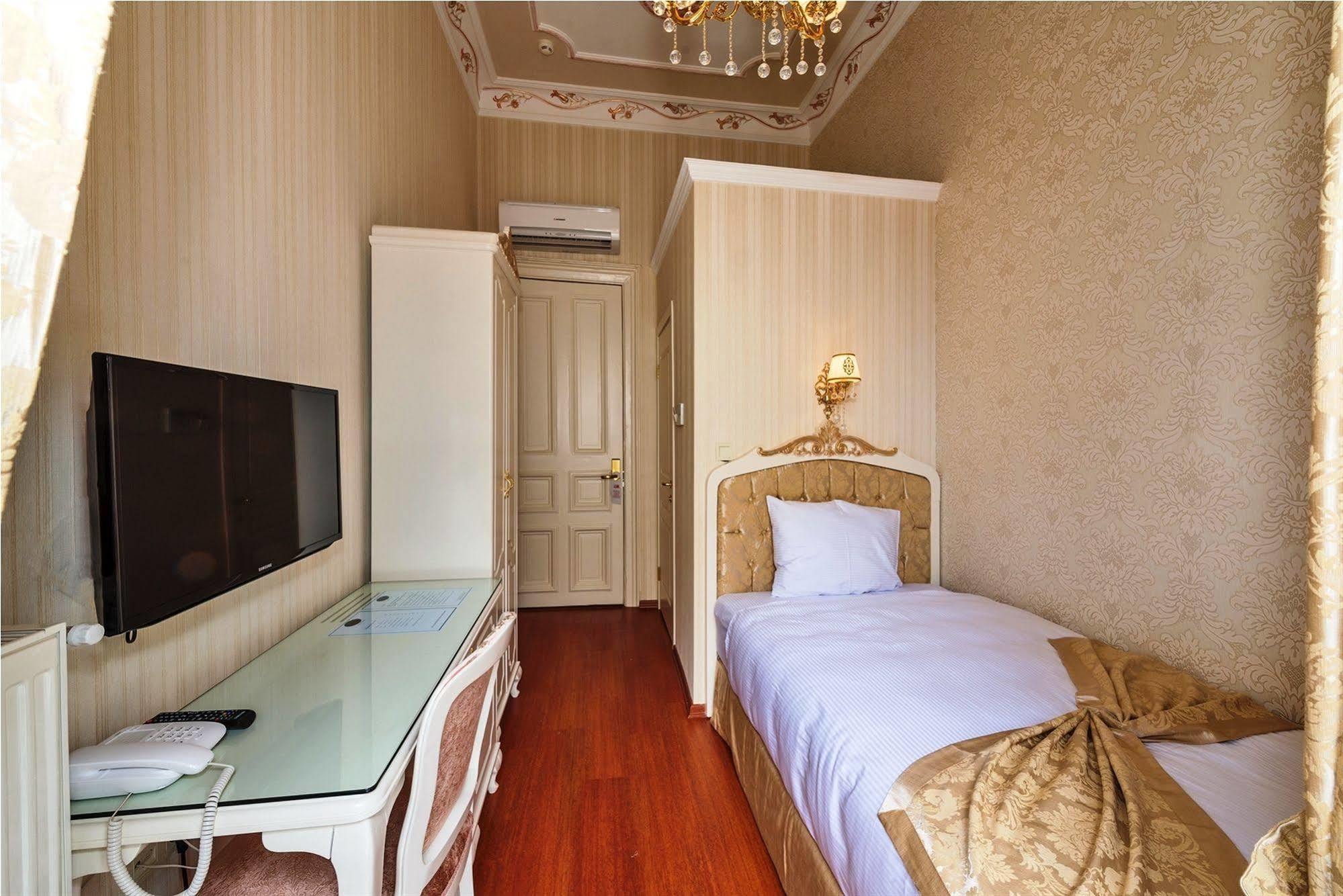 Enderun Hotel Istanboel Buitenkant foto