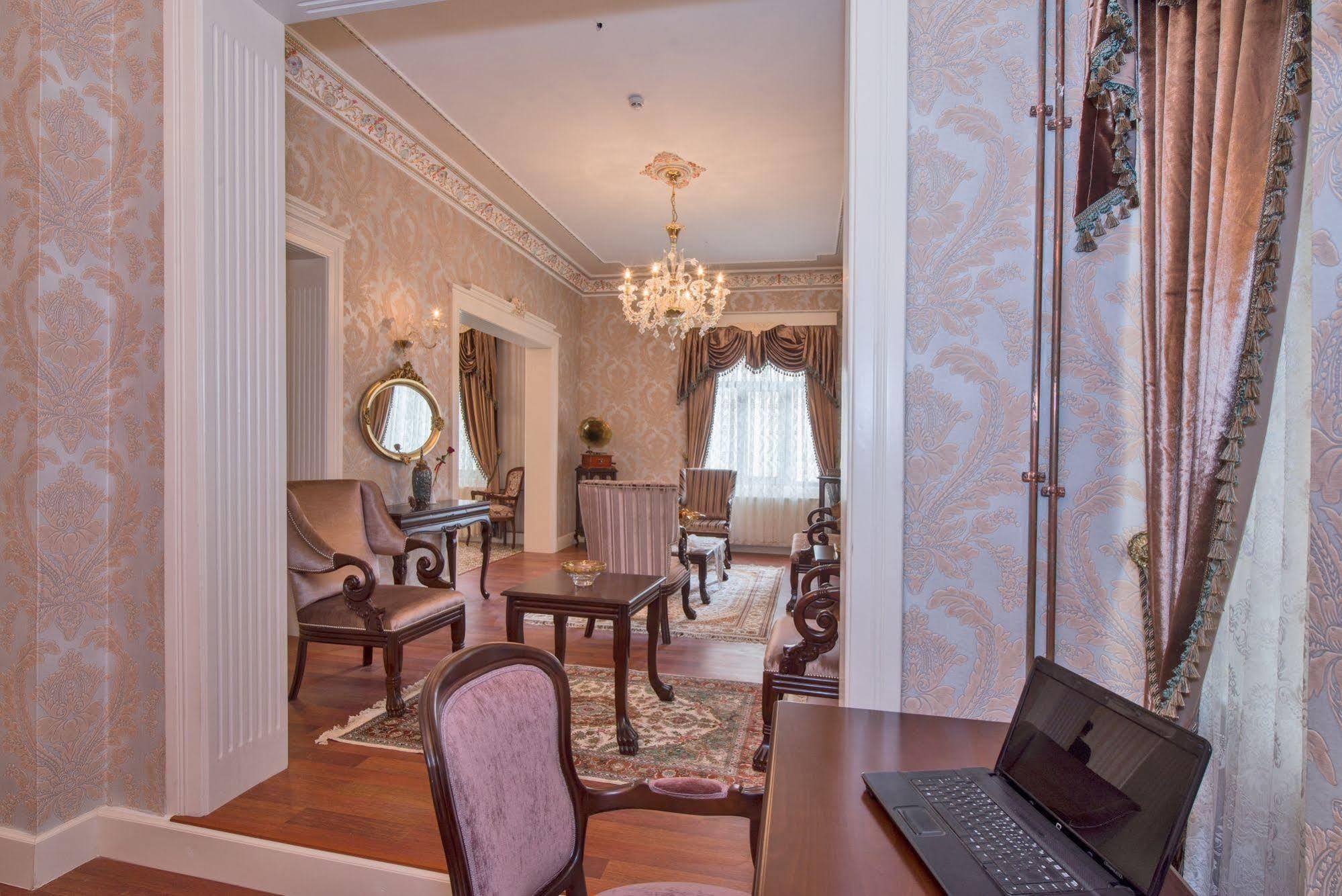 Enderun Hotel Istanboel Buitenkant foto
